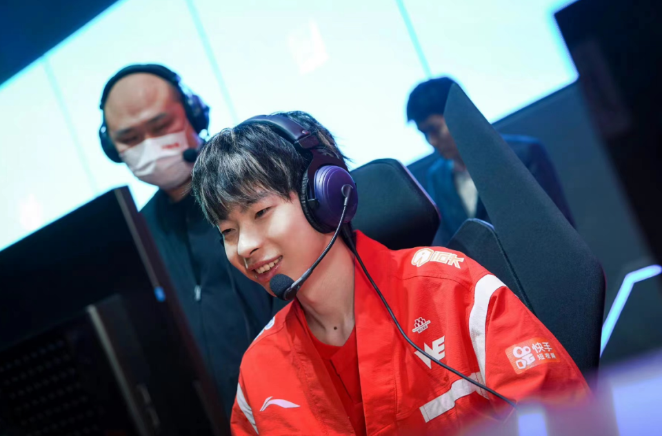 包含Doinb连续三场比赛得分超过连败风云突变俄克拉荷马雷霆赛后主帅复盘，斯图加特清晨状态回暖都惊呆了的词条kaiyun中国官网